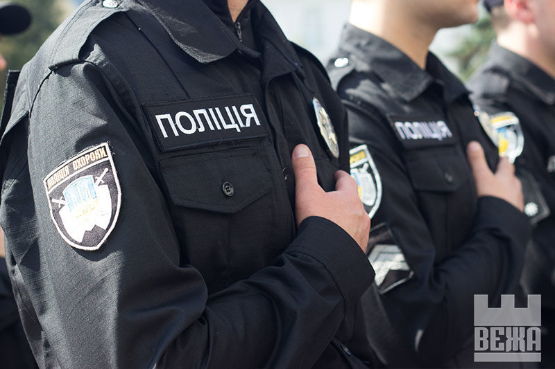 Порятунок корів чи зустрічі з надприроднім: франківські копи розповіли про робочі будні (ФОТО)