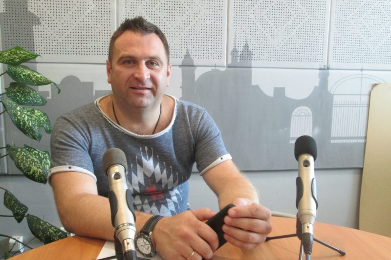 "СПЕЦПРОЕКТИ". Співак та шоумен Василь Мельникович «Гуцул Хуліган» (АУДІО)