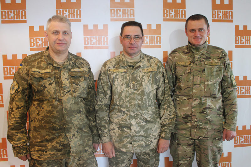 Представники військового комісаріату Юрій Мухін, Ігор Дзюба та Дмитро Дарцев (АУДІО)