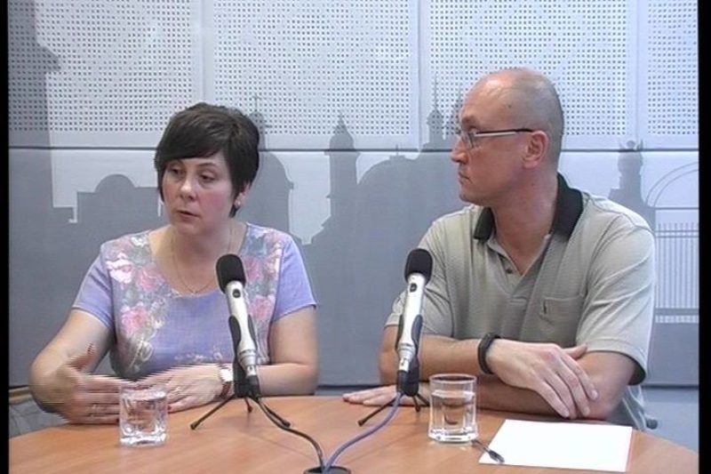 Начальник управління охорони здоров'я Івано-Франківська Марія Бойко та завідувач відділення невропатології Ярослав Криштафович (АУДІО)