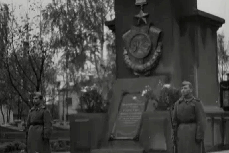 Відкриття меморіалу вічного вогню (1946 р.) та медичний інститут (1949) (ВІДЕО)