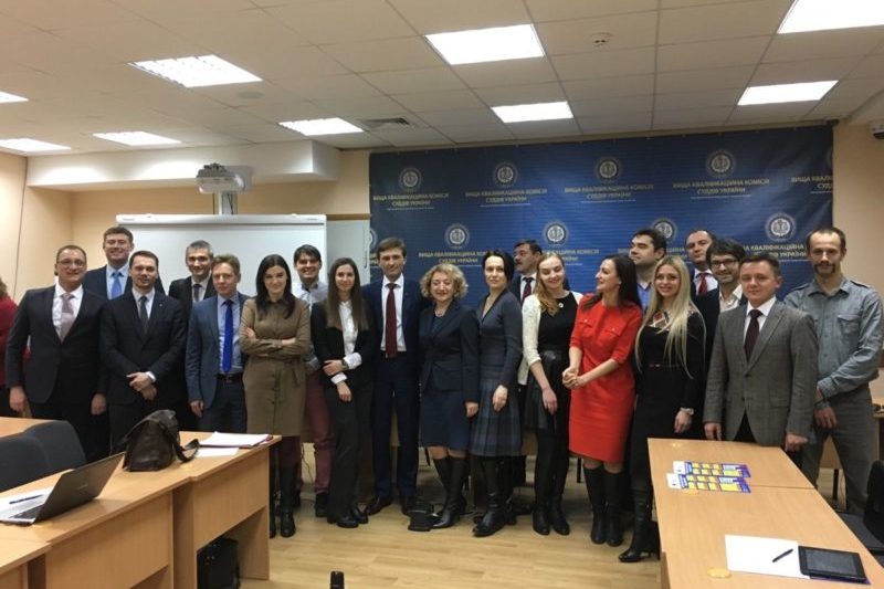 Чи є голос у громадськості при відборі суддів до Верховного суду України?