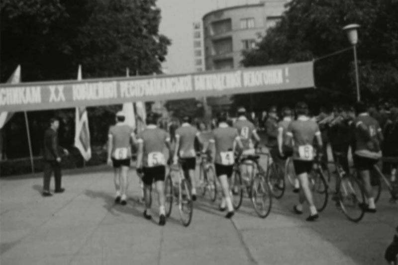 Будівництво заводу "Автоливмаш" та велогонка містом (1972 р.) (ВІДЕО)