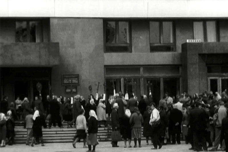 Розкопки у меморіальному сквері (1989) та протест православних (1990) (ВІДЕО)