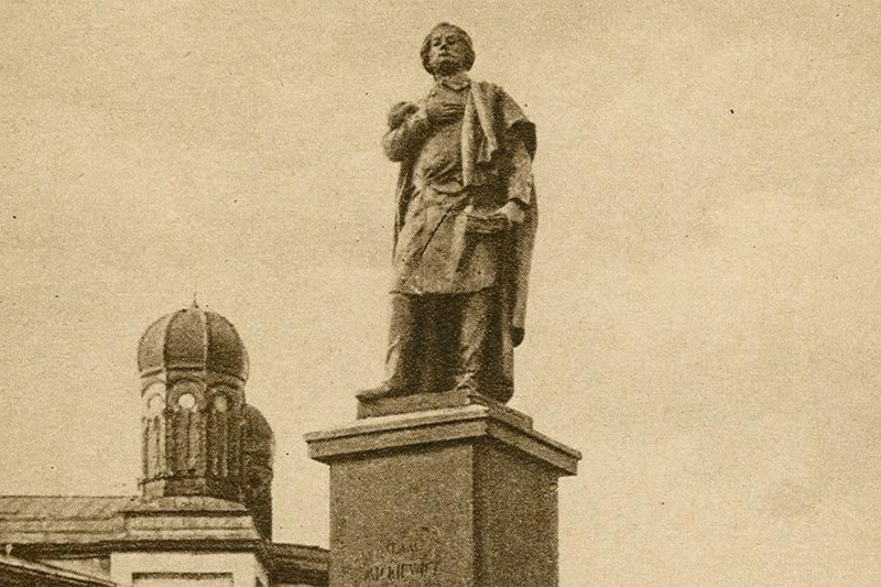 Історія пам'ятника Міцкевичу (ВІДЕО)