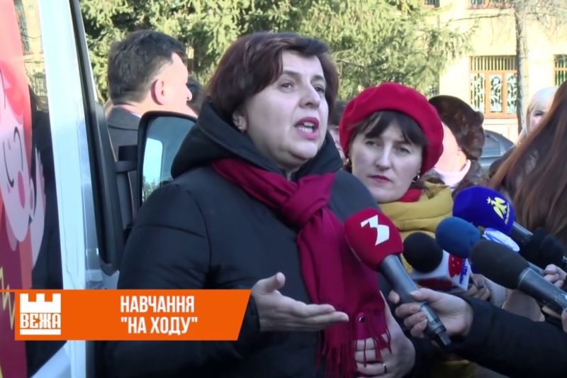 І-Р центри Прикарпаття отримали автомобілі для послуг дітей з особливими освітніми потребами (ВІДЕО)